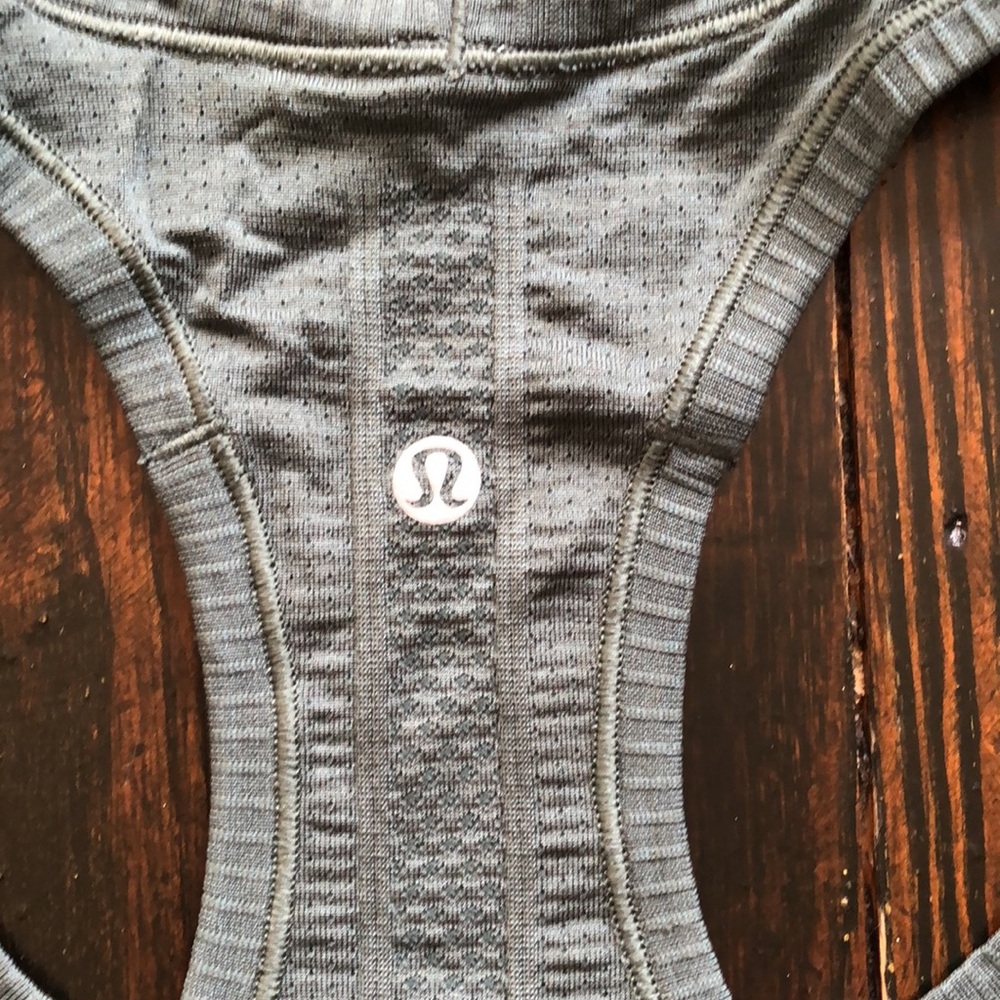 lululemon top - Picture 3 of 5